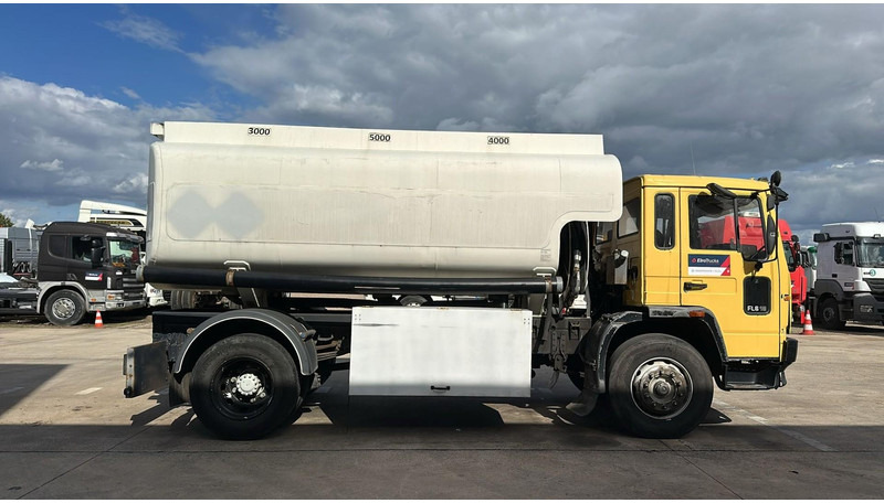 Volvo FL 6-18 (12400 LITERS / 3 COMPARTIMENTS / EURO 2 / STEEL SUSP. / LAMES) - Tankbil: billede 4 Volvo FL 6-18 (12400 LITERS / 3 COMPARTIMENTS / EURO 2 / STEEL SUSP. / LAMES) - Tankbil: billede 4
