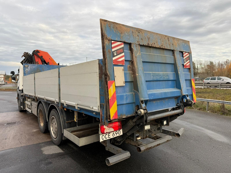 Scania P310 - Lastbil med lad, Lastbil med kran: billede 3 Scania P310 - Lastbil med lad, Lastbil med kran: billede 3