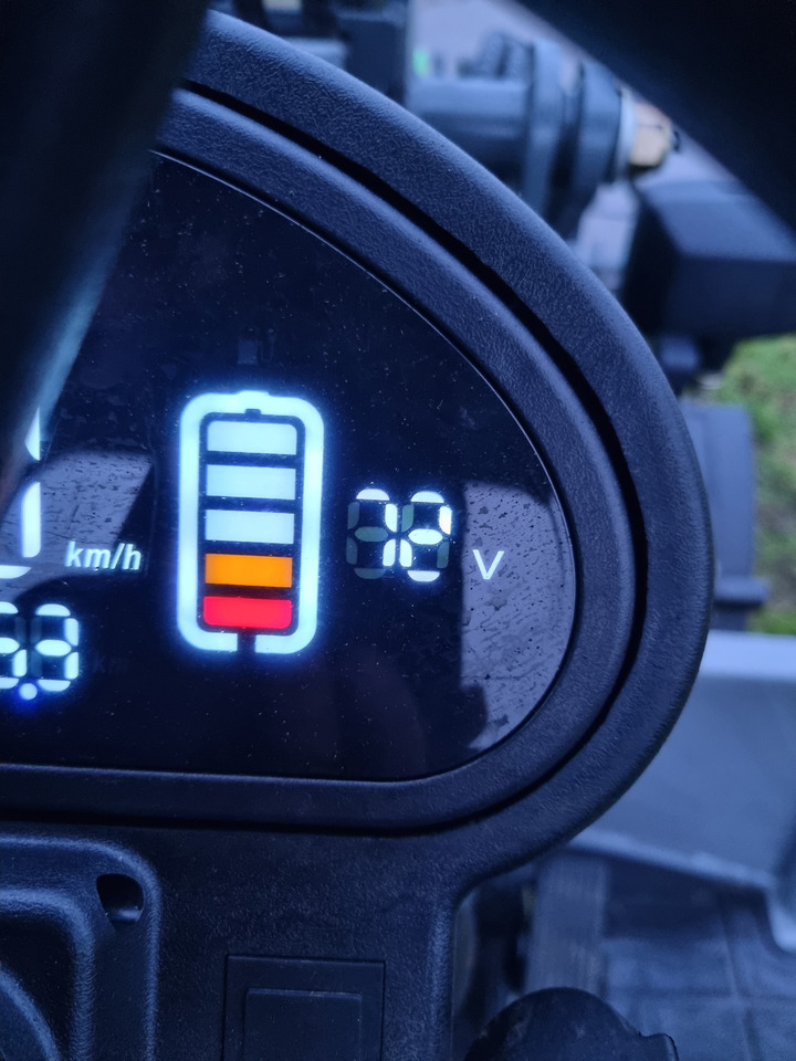 WCM L2110e E-Power - Gummihjulslæsser: billede 4 WCM L2110e E-Power - Gummihjulslæsser: billede 4