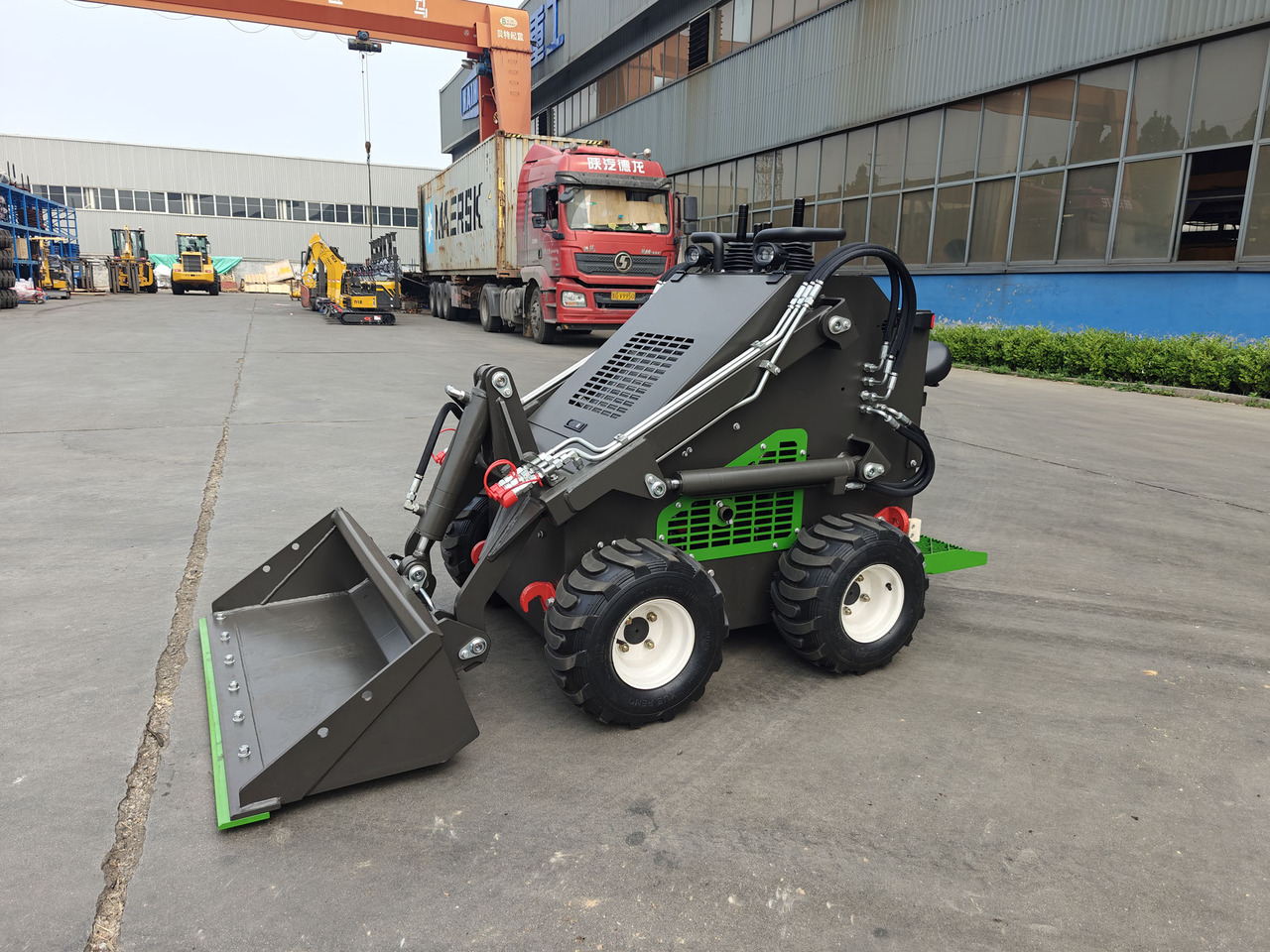 WCM-SL380 - Skridstyret minilæsser: billede 3 WCM-SL380 - Skridstyret minilæsser: billede 3