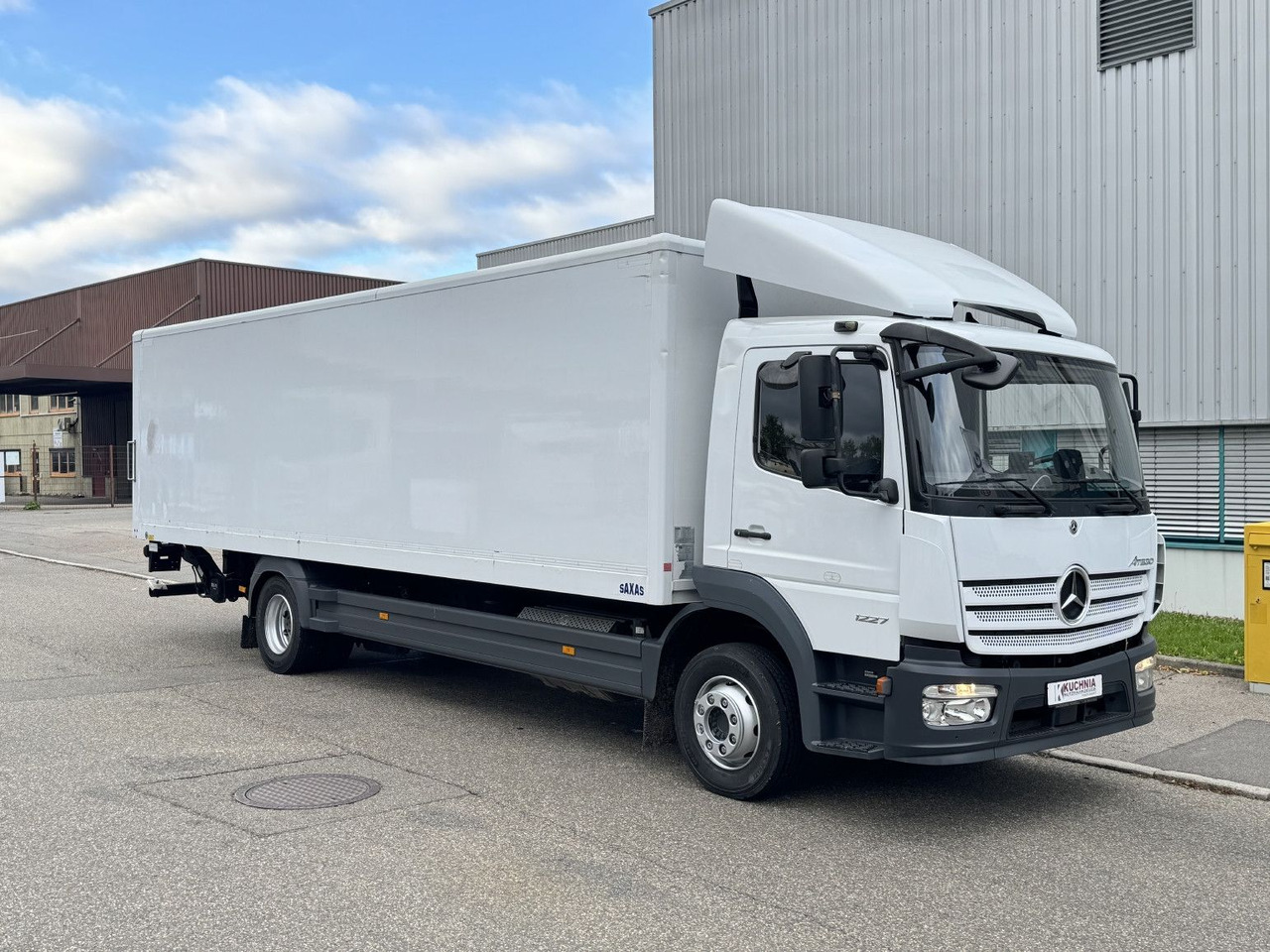 Mercedes-Benz Atego 1227L Koffer 8m LBW Klima Diff. Sperre - Lastbil varevogn: billede 3 Mercedes-Benz Atego 1227L Koffer 8m LBW Klima Diff. Sperre - Lastbil varevogn: billede 3