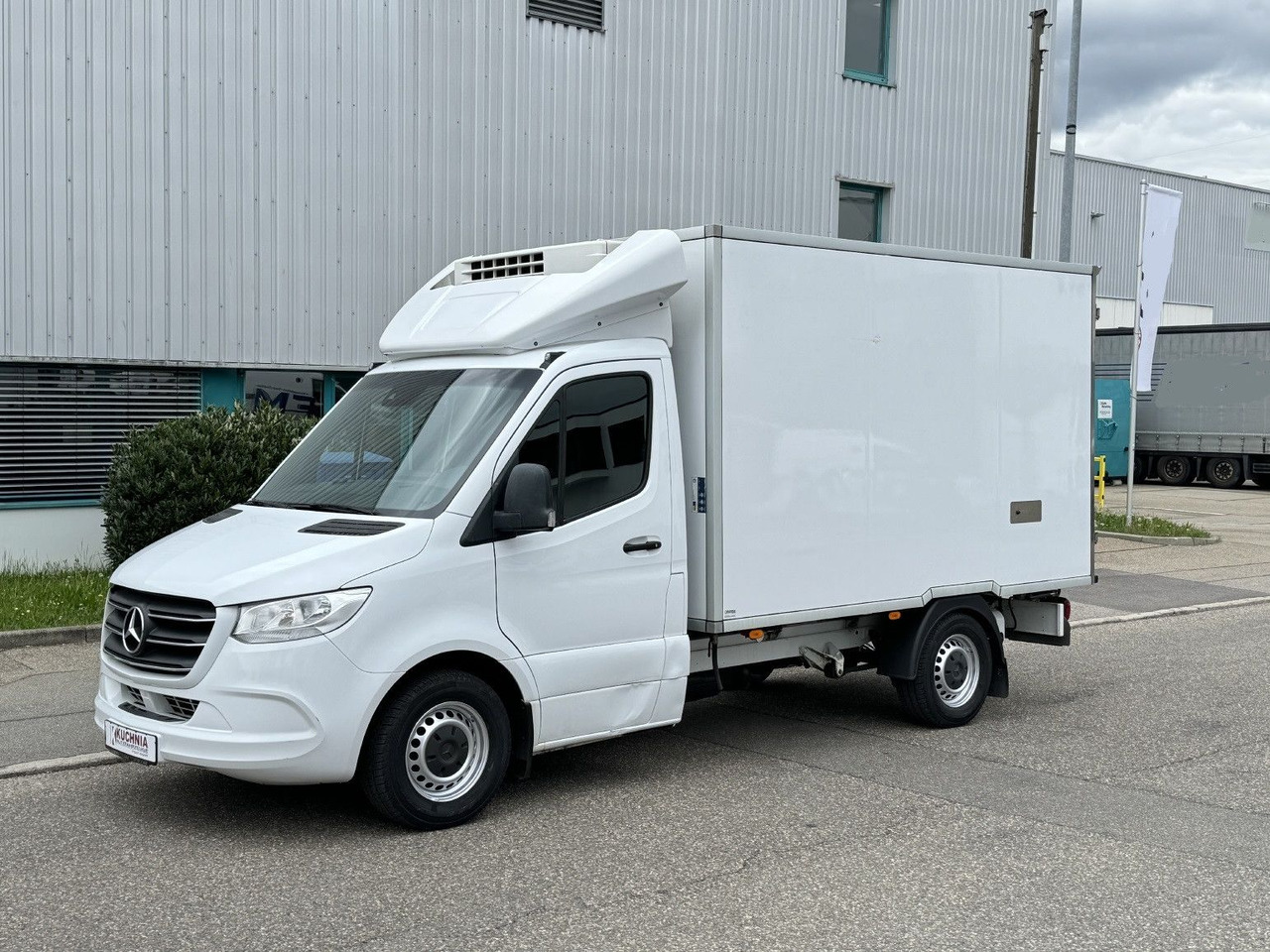 Mercedes-Benz Sprinter 316 Tiefkühl 3,3m TK V-500 MAX Luftgef. - Kølebil: billede 3 Mercedes-Benz Sprinter 316 Tiefkühl 3,3m TK V-500 MAX Luftgef. - Kølebil: billede 3