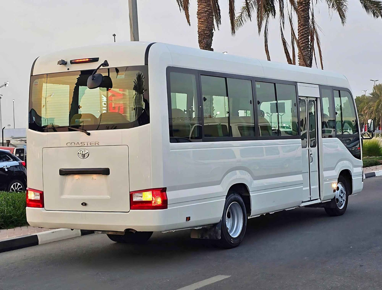 TOYOTA Coaster ... Nos bus -Originaires TOYOTA ...pas Chinois... T17 - Minibus, Persontransport: billede 2 TOYOTA Coaster ... Nos bus -Originaires TOYOTA ...pas Chinois... T17 - Minibus, Persontransport: billede 2