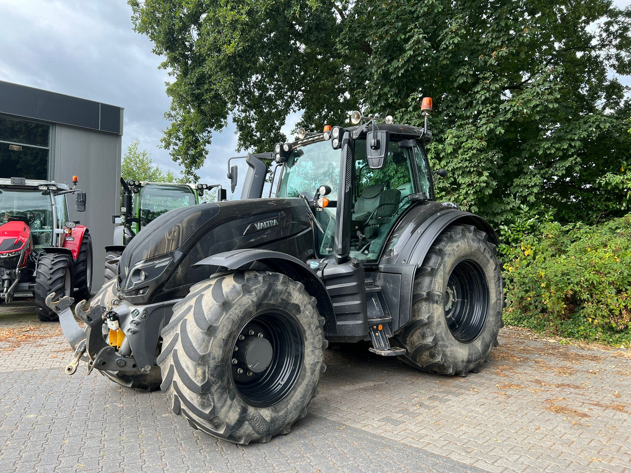 VALTRA T174 Versu - Traktor: billede 1 VALTRA T174 Versu - Traktor: billede 1