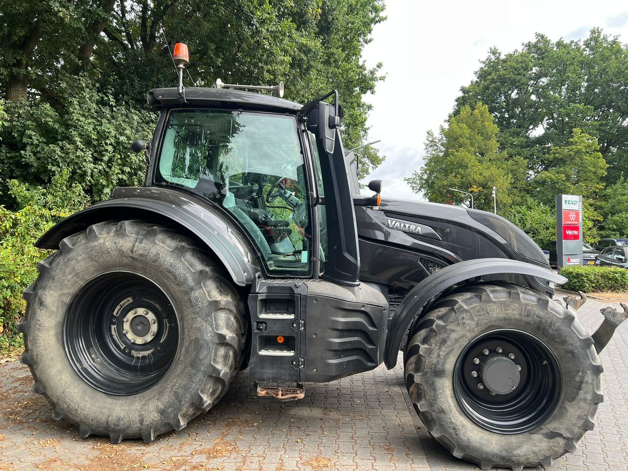 VALTRA T174 Versu - Traktor: billede 4 VALTRA T174 Versu - Traktor: billede 4