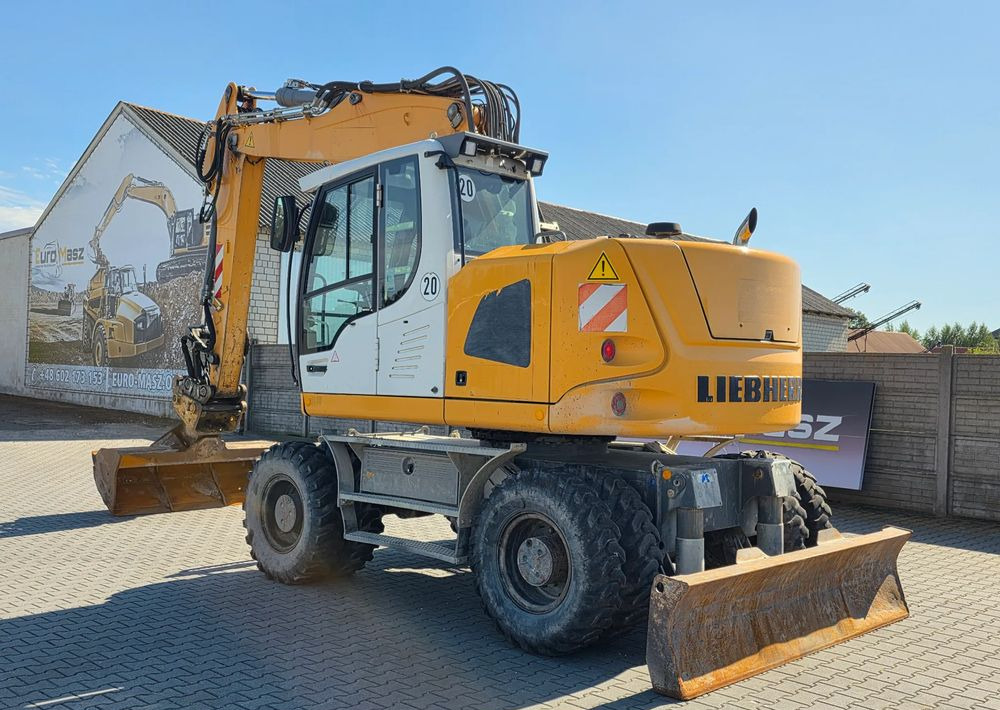 Liebherr A918 COMPACT, 2014 ROK, SW 48 LIKUFIX szybkozłącze - Hjulgravemaskine: billede 3 Liebherr A918 COMPACT, 2014 ROK, SW 48 LIKUFIX szybkozłącze - Hjulgravemaskine: billede 3