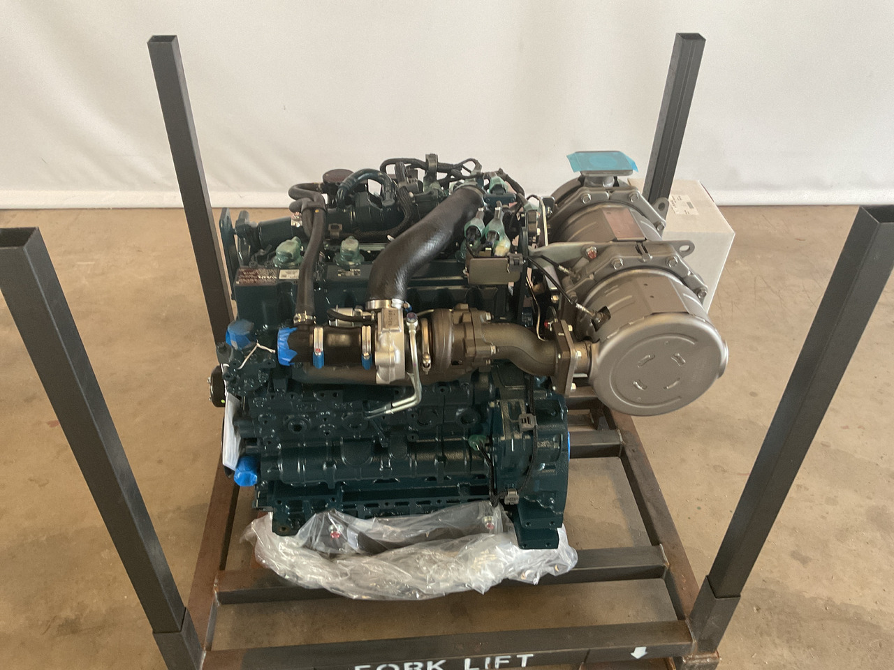 Kubota V3307 CR-T - Motor: billede 2 Kubota V3307 CR-T - Motor: billede 2