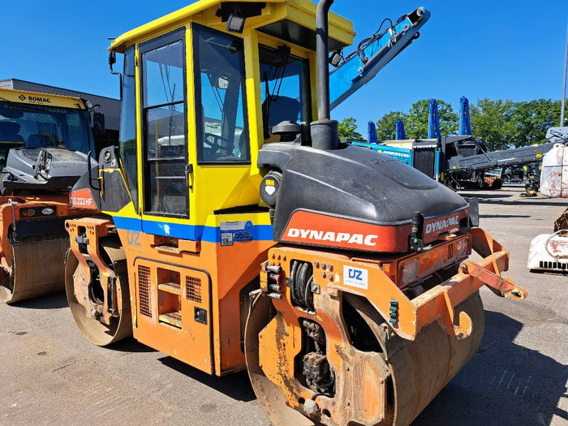 Dynapac CG 233 HF - Tromle: billede 2 Dynapac CG 233 HF - Tromle: billede 2