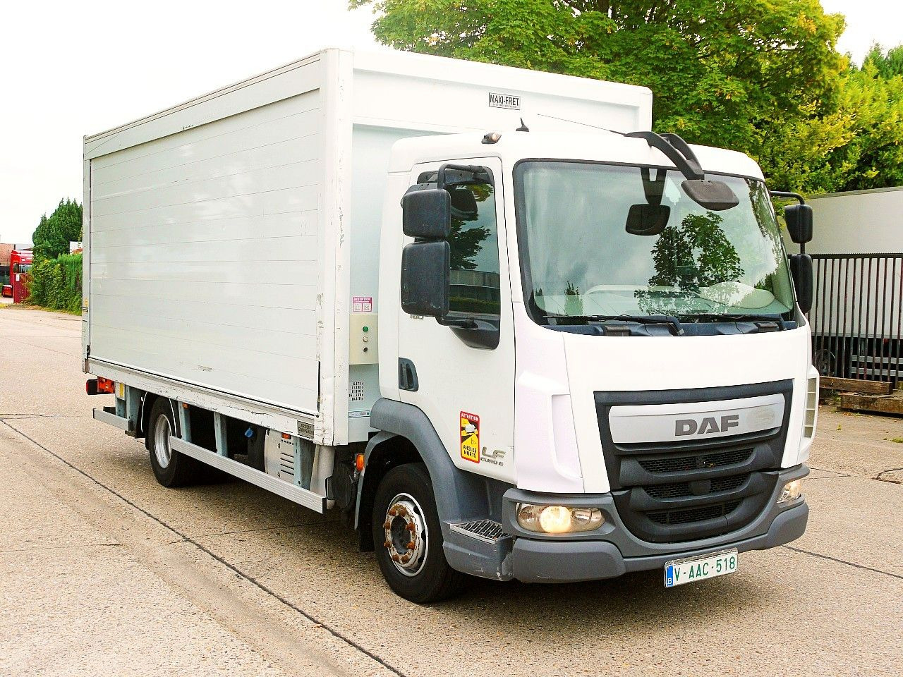 DAF LF 180 12 GETRANKENWAGEN LBW LUFT - Til transport af drikkevarer lastbil: billede 4 DAF LF 180 12 GETRANKENWAGEN LBW LUFT - Til transport af drikkevarer lastbil: billede 4