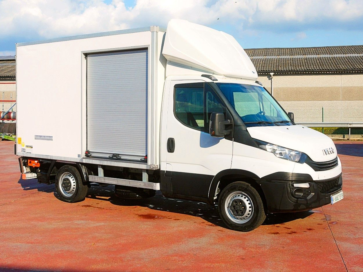 Iveco 35S14 DAILY ISOTHERMKOFFER LADEBORDWAND luft fed - Kølebil: billede 2 Iveco 35S14 DAILY ISOTHERMKOFFER LADEBORDWAND luft fed - Kølebil: billede 2