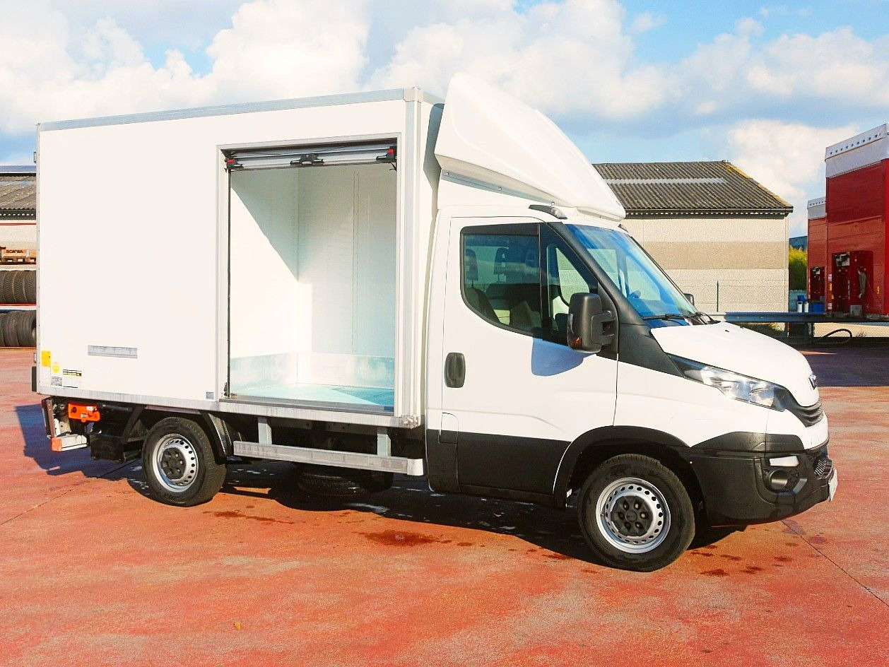 Iveco 35S14 DAILY ISOTHERMKOFFER LADEBORDWAND luft fed - Kølebil: billede 3 Iveco 35S14 DAILY ISOTHERMKOFFER LADEBORDWAND luft fed - Kølebil: billede 3