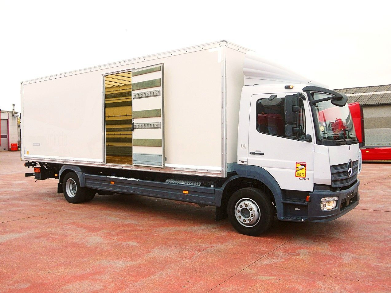 Mercedes-Benz 1218 ATEGO MEUBEL KOFFER A/C 124 Tkm - Lastbil varevogn: billede 3 Mercedes-Benz 1218 ATEGO MEUBEL KOFFER A/C 124 Tkm - Lastbil varevogn: billede 3