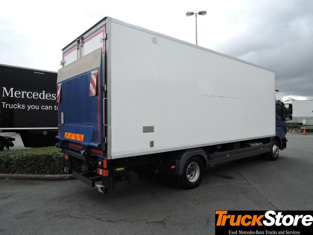 Mercedes-Benz Atego 1527 L - Kølevogn lastbil: billede 4 Mercedes-Benz Atego 1527 L - Kølevogn lastbil: billede 4