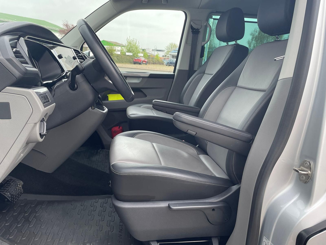 Persontransport Volkswagen T6.1 Caravelle Highline STANDHZ NAVI LEDER PDC: billede 23