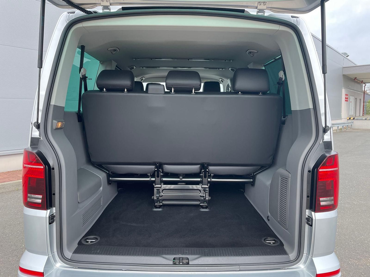 Persontransport Volkswagen T6.1 Caravelle Highline STANDHZ NAVI LEDER PDC: billede 9