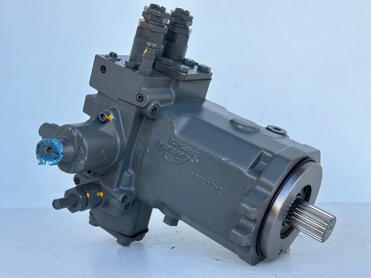 LIEBHERR - LINDE Original Hydromotor Typ:HMF75-02 2560 G 03 mit ID-Nr.10007106. A914 B-LI, A914 LI, A924 B-LI, A924 LI, MG15, MBG12, MG20, MFG10, BG12H #HYX293G00103# - Hydraulisk motor for Hjulgravemaskine: billede 3 LIEBHERR - LINDE Original Hydromotor Typ:HMF75-02 2560 G 03 mit ID-Nr.10007106. A914 B-LI, A914 LI, A924 B-LI, A924 LI, MG15, MBG12, MG20, MFG10, BG12H #HYX293G00103# - Hydraulisk motor for Hjulgravemaskine: billede 3