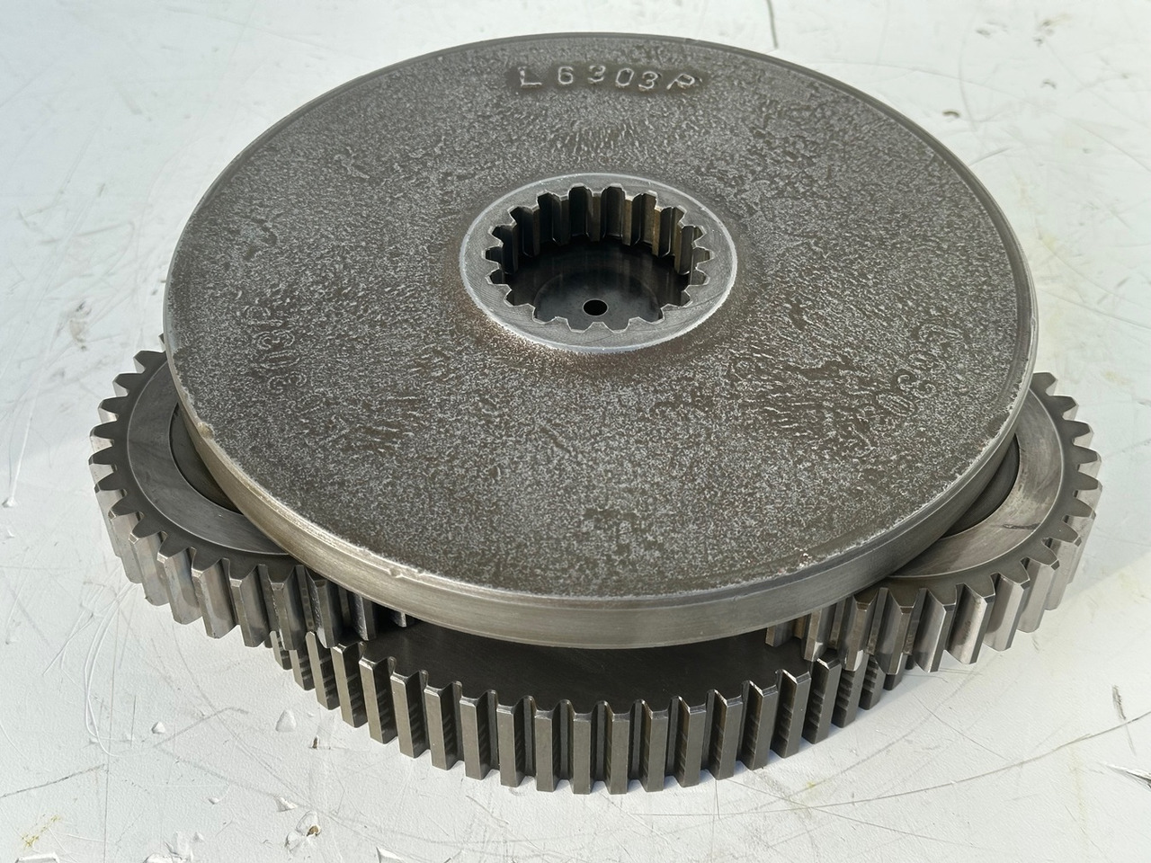 LIEBHERR Original Planetenträger ID-Nr.944171103 mit Planetenräder ID-Nr.944110603-ID-Nr.90201469 mit Lamellenträger ID-Nr.944112103. A900C,A944B,E942,LOS942,LOS944,P942,P944,R942,R944,R944B. #HRV# - Svingmotor for Gravemaskine: billede 4 LIEBHERR Original Planetenträger ID-Nr.944171103 mit Planetenräder ID-Nr.944110603-ID-Nr.90201469 mit Lamellenträger ID-Nr.944112103. A900C,A944B,E942,LOS942,LOS944,P942,P944,R942,R944,R944B. #HRV# - Svingmotor for Gravemaskine: billede 4