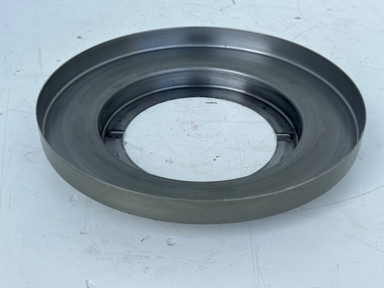 Liebherr Abdeckblech ID-Nr.90005702. SAT325/274 - SAT325/294. R936, R940, R946, R950, RZG390. #90005702.FR.40254# - Svingmotor for Bæltegravemaskine: billede 4 Liebherr Abdeckblech ID-Nr.90005702. SAT325/274 - SAT325/294. R936, R940, R946, R950, RZG390. #90005702.FR.40254# - Svingmotor for Bæltegravemaskine: billede 4