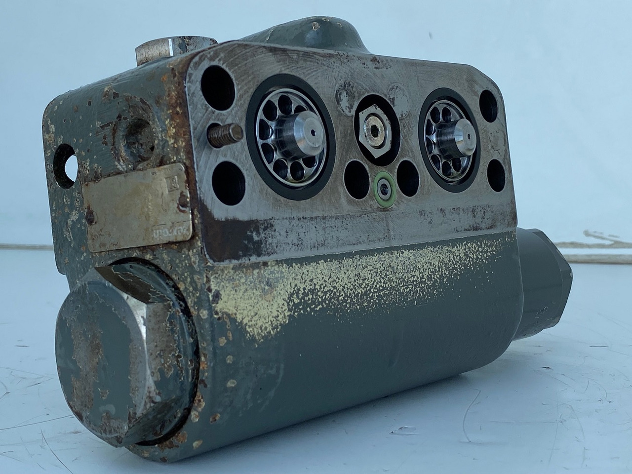 Liebherr Bremsventil ID-Nr.10471957. LOS914, LOS924, R902, R904, R912, R914, R922, R924, R924 COMP, R924 COMPA. #STM20.05## - Slutdrev for Bæltegravemaskine: billede 1 Liebherr Bremsventil ID-Nr.10471957. LOS914, LOS924, R902, R904, R912, R914, R922, R924, R924 COMP, R924 COMPA. #STM20.05## - Slutdrev for Bæltegravemaskine: billede 1