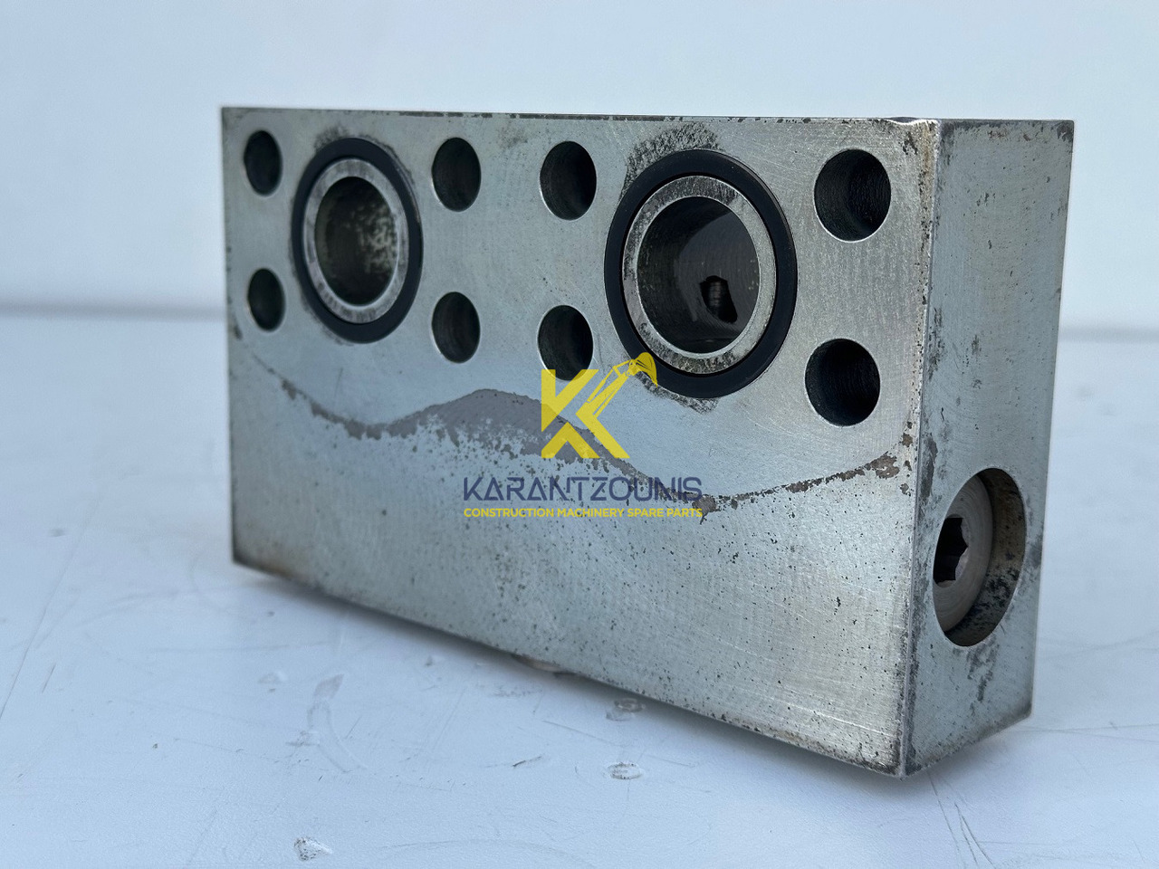 Liebherr Dämpfungsventil ID-Nr.10121777. P924 COMP, P926, R926, R916, R922, R924 COMP, R924, R926 COMP, R926, R930, R936, R946, R950 T, R960 T. #10121777.43199# - Svingmotor for Entreprenørmaskin: billede 3 Liebherr Dämpfungsventil ID-Nr.10121777. P924 COMP, P926, R926, R916, R922, R924 COMP, R924, R926 COMP, R926, R930, R936, R946, R950 T, R960 T. #10121777.43199# - Svingmotor for Entreprenørmaskin: billede 3