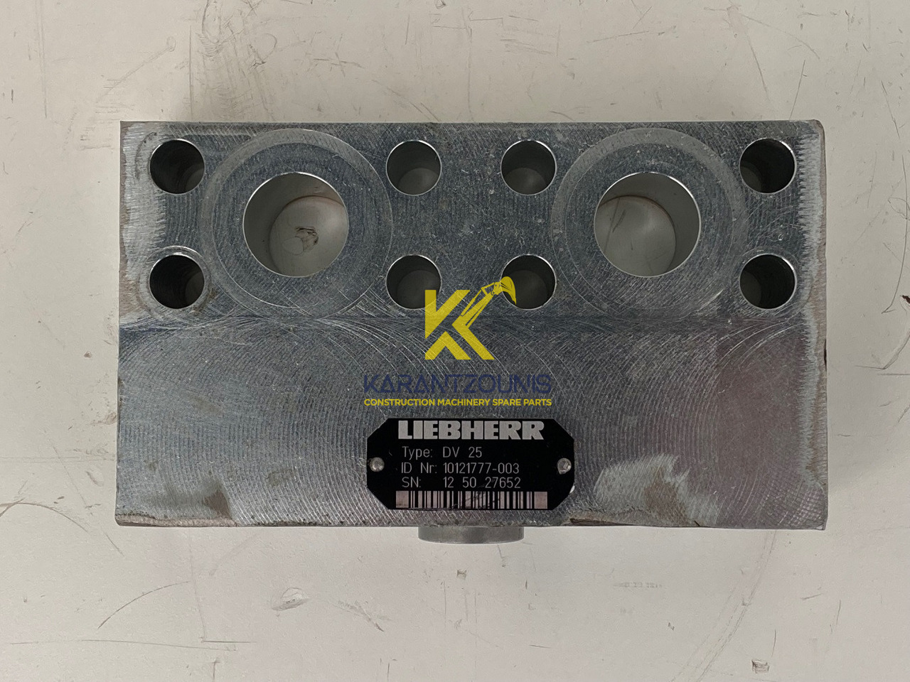 Liebherr Dämpfungsventil ID-Nr.10121777. P924 COMP, P926, R926, R916, R922, R924 COMP, R924, R926 COMP, R926, R930, R936, R946, R950 T, R960 T. #DÄ27652# - Svingmotor for Gravemaskine: billede 2 Liebherr Dämpfungsventil ID-Nr.10121777. P924 COMP, P926, R926, R916, R922, R924 COMP, R924, R926 COMP, R926, R930, R936, R946, R950 T, R960 T. #DÄ27652# - Svingmotor for Gravemaskine: billede 2