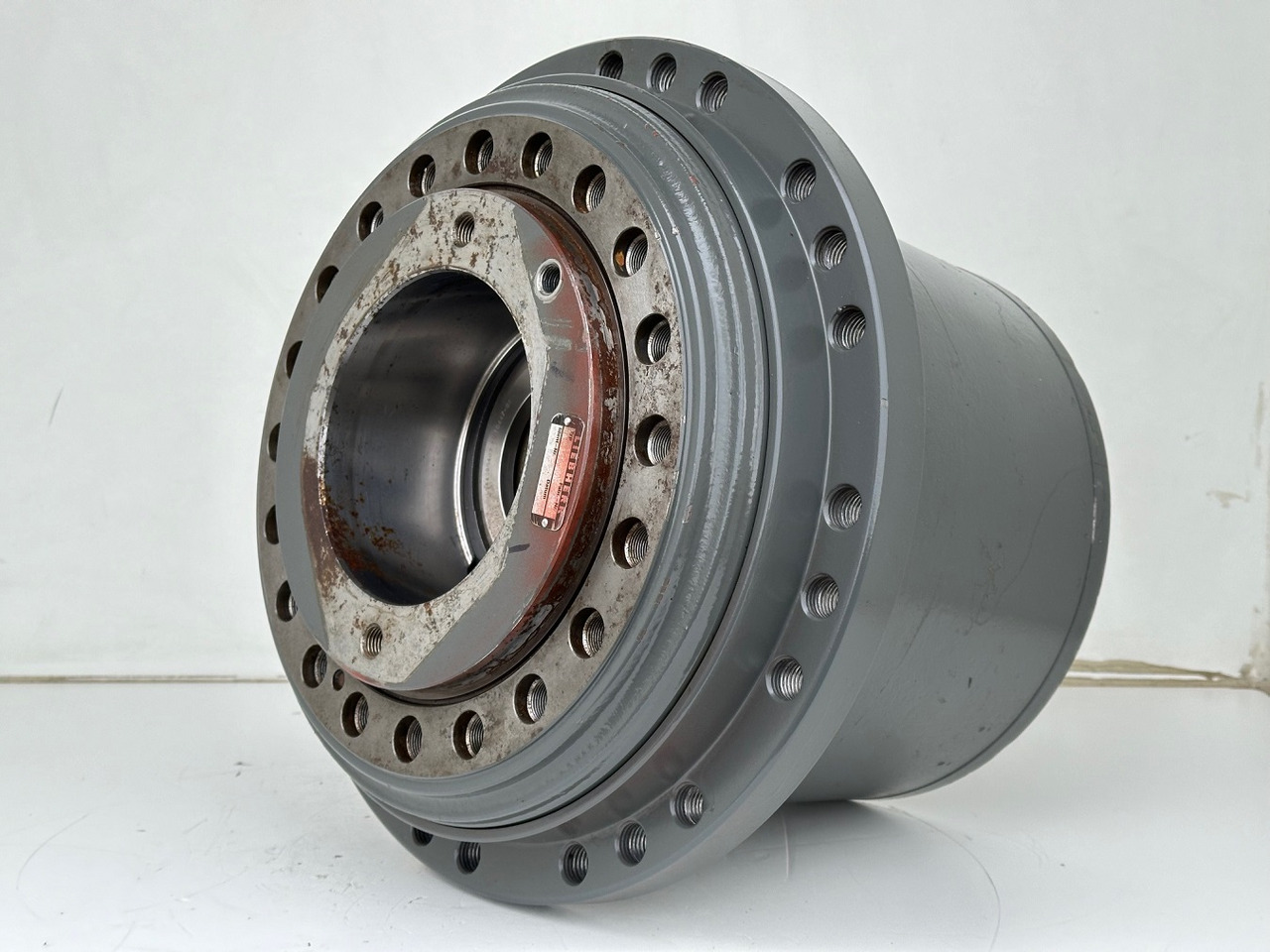 Liebherr Fahrantrieb Typ:FAT350P059. ID-Nr.933762801. LH22 C, R313 LI, R317 LI, R900 C-LI. #FAT350P059.0125# - Slutdrev for Entreprenørmaskin: billede 1 Liebherr Fahrantrieb Typ:FAT350P059. ID-Nr.933762801. LH22 C, R313 LI, R317 LI, R900 C-LI. #FAT350P059.0125# - Slutdrev for Entreprenørmaskin: billede 1