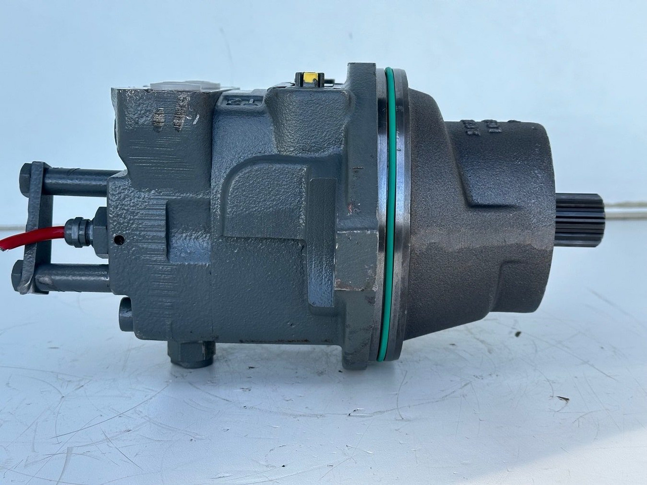 Liebherr Hydraulikeinbaumotor FMF045, ID-Nr.10132702. A924,LH30C,LH30M,LH35M,LH35MT,LH40C,LH40CP,LH40M,LH40MP,LH50CHR,LH50M,LH50MHR,LH50MT. #23.12.01074# - Hydraulisk motor for Hjulgravemaskine: billede 5 Liebherr Hydraulikeinbaumotor FMF045, ID-Nr.10132702. A924,LH30C,LH30M,LH35M,LH35MT,LH40C,LH40CP,LH40M,LH40MP,LH50CHR,LH50M,LH50MHR,LH50MT. #23.12.01074# - Hydraulisk motor for Hjulgravemaskine: billede 5