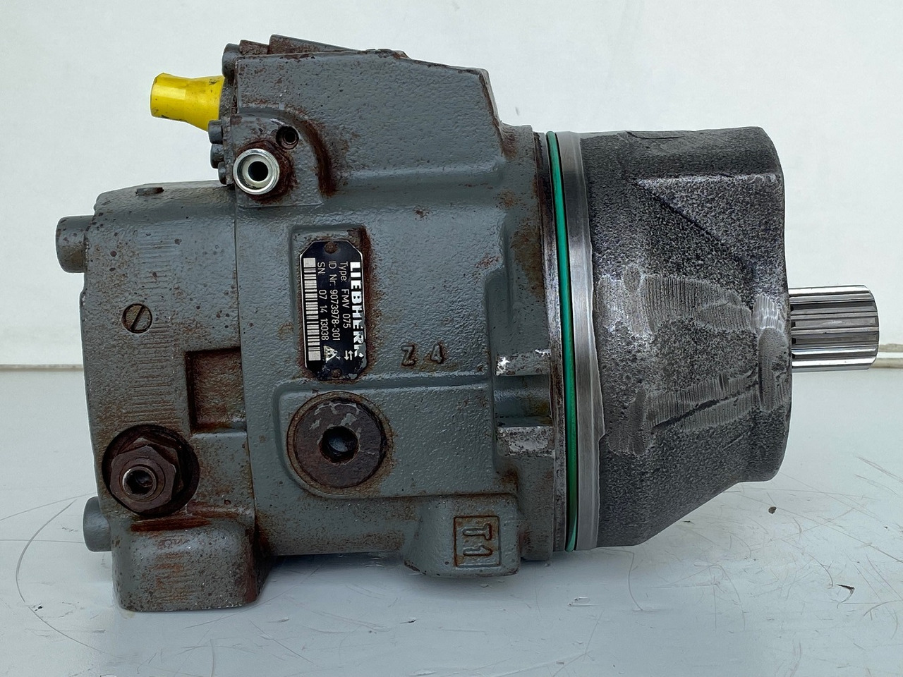Liebherr Hydraulikeinbaumotor FMV075,  ID-Nr.9073978.  LOS914, LOS924, R902, R904, R912, R914, R922, R924, R924 COMP, R924 COMPA.  #13038# - Hydraulisk motor for Bæltegravemaskine: billede 3 Liebherr Hydraulikeinbaumotor FMV075,  ID-Nr.9073978.  LOS914, LOS924, R902, R904, R912, R914, R922, R924, R924 COMP, R924 COMPA.  #13038# - Hydraulisk motor for Bæltegravemaskine: billede 3