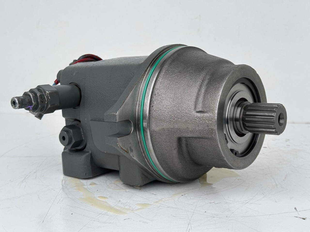 Liebherr Hydraulikeinbaumotor Typ:FMF058. ID-Nr.12483261. SAT275/266. R926 K-LC-1565, R926 K-LC-1827, R930 T-1980. #12483261.00573# - Hydraulisk motor for Bæltegravemaskine: billede 4 Liebherr Hydraulikeinbaumotor Typ:FMF058. ID-Nr.12483261. SAT275/266. R926 K-LC-1565, R926 K-LC-1827, R930 T-1980. #12483261.00573# - Hydraulisk motor for Bæltegravemaskine: billede 4