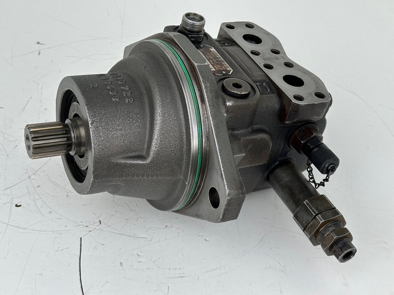 Liebherr Original Hydraulikeinbaumotor FMF045. ID-Nr.12464105. SAT250/287. LH18M, LH22C, LH22M, LH24M, LH26EC, LH26EM, LH26M. #12464105.20985# - Svingmotor for Entreprenørmaskin: billede 1 Liebherr Original Hydraulikeinbaumotor FMF045. ID-Nr.12464105. SAT250/287. LH18M, LH22C, LH22M, LH24M, LH26EC, LH26EM, LH26M. #12464105.20985# - Svingmotor for Entreprenørmaskin: billede 1