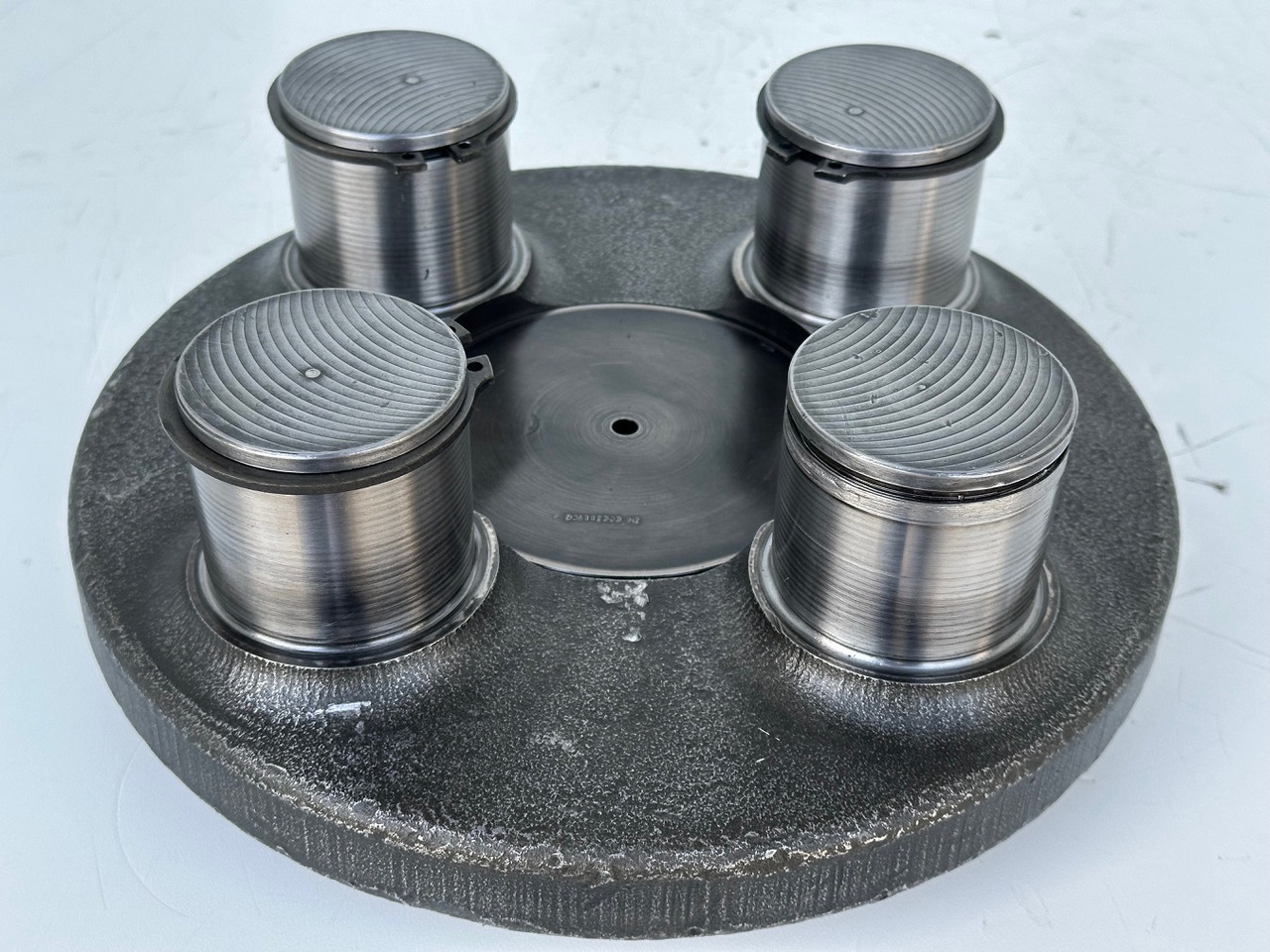 Liebherr Planetenträger ID-Nr.90006116. SAT325/274 - SAT325/294. R936, R940, R946, R950, RZG390. #90006116.FR.40254# - Svingmotor for Bæltegravemaskine: billede 1 Liebherr Planetenträger ID-Nr.90006116. SAT325/274 - SAT325/294. R936, R940, R946, R950, RZG390. #90006116.FR.40254# - Svingmotor for Bæltegravemaskine: billede 1