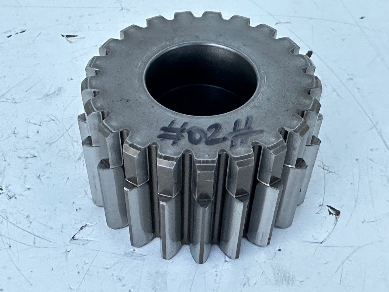 Liebherr Sonnenrad ID-Nr.90002821. FAT400P112, FAT400P130, FAT400P139. R926, R928, R930, R934, R936, R938, R940, R944, R946, R950 T. #02.51139# - Slutdrev for Entreprenørmaskin: billede 1 Liebherr Sonnenrad ID-Nr.90002821. FAT400P112, FAT400P130, FAT400P139. R926, R928, R930, R934, R936, R938, R940, R944, R946, R950 T. #02.51139# - Slutdrev for Entreprenørmaskin: billede 1