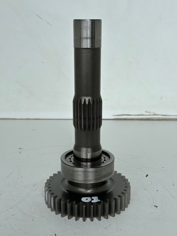 Liebherr Triebwelle ID-Nr.10117140 mit Zylinderrollenlager ID-Nr.7080150 - ID-Nr.7380070. A914, A922, A924, A928, LH30, LH35, P914, P924, R906, R914, R916, R924, R924 COMP. #101171470.01# - Hydraulikpumpe for Entreprenørmaskin: billede 1 Liebherr Triebwelle ID-Nr.10117140 mit Zylinderrollenlager ID-Nr.7080150 - ID-Nr.7380070. A914, A922, A924, A928, LH30, LH35, P914, P924, R906, R914, R916, R924, R924 COMP. #101171470.01# - Hydraulikpumpe for Entreprenørmaskin: billede 1