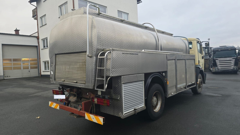 Mercedes Benz 1824 4x2 (Nr. 6217) - Tankbil: billede 3 Mercedes Benz 1824 4x2 (Nr. 6217) - Tankbil: billede 3