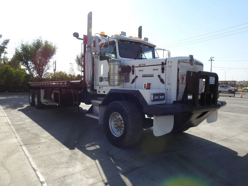 Kenworth * C500 * Bed / winch Truck * 6x4 Oil Field Truck * - Lastbil med lad: billede 2 Kenworth * C500 * Bed / winch Truck * 6x4 Oil Field Truck * - Lastbil med lad: billede 2