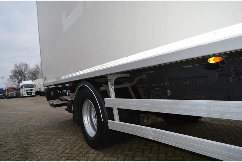 Kølevogn lastbil Volvo * EURO5 * CARRIER SUPRA 950MT * 4X2 *: billede 10 Kølevogn lastbil Volvo * EURO5 * CARRIER SUPRA 950MT * 4X2 *: billede 10