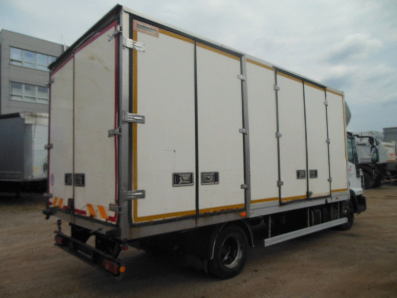 Iveco EUROCARGO 75E14 - Varebil med kasse: billede 3 Iveco EUROCARGO 75E14 - Varebil med kasse: billede 3