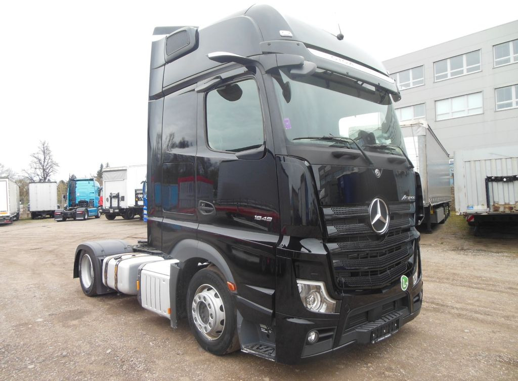 Mercedes-Benz 1848 ACTROS, LOWDECK, GIGA SPACE, STANDKLIMA Mercedes-Benz 1848 ACTROS, LOWDECK, GIGA SPACE, STANDKLIMA - Trækker: billede 2 Mercedes-Benz 1848 ACTROS, LOWDECK, GIGA SPACE, STANDKLIMA Mercedes-Benz 1848 ACTROS, LOWDECK, GIGA SPACE, STANDKLIMA - Trækker: billede 2