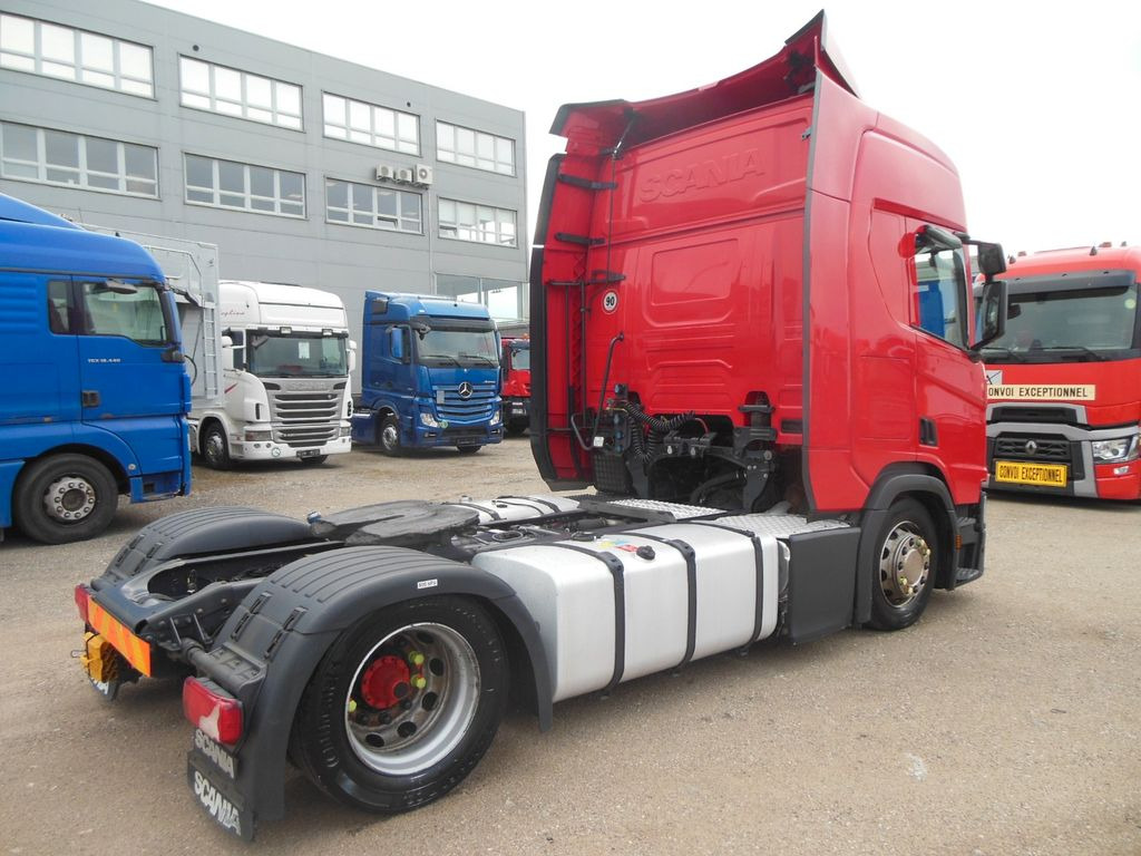 Scania R450 LOWDECK, RETARDER, STANDKLIMA, VOLL LUFT Scania R450 LOWDECK, RETARDER, STANDKLIMA, VOLL LUFT - Trækker: billede 3 Scania R450 LOWDECK, RETARDER, STANDKLIMA, VOLL LUFT Scania R450 LOWDECK, RETARDER, STANDKLIMA, VOLL LUFT - Trækker: billede 3