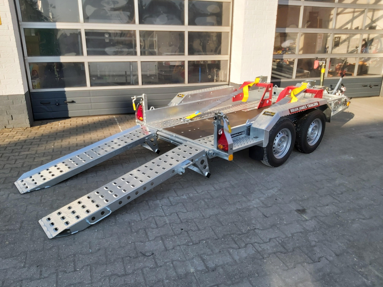 Brian James Digger Plant 543-2813-27 280x130cm Schaufelablage Rampen Trac Strap System 2700kg - Maskintrailer: billede 1 Brian James Digger Plant 543-2813-27 280x130cm Schaufelablage Rampen Trac Strap System 2700kg - Maskintrailer: billede 1