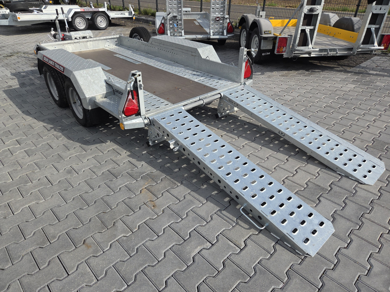 Brian James Digger Plant 543-2813-35 280x130cm Auffahrrampen klappbar Reserverad 3500kg - Maskintrailer: billede 3 Brian James Digger Plant 543-2813-35 280x130cm Auffahrrampen klappbar Reserverad 3500kg - Maskintrailer: billede 3