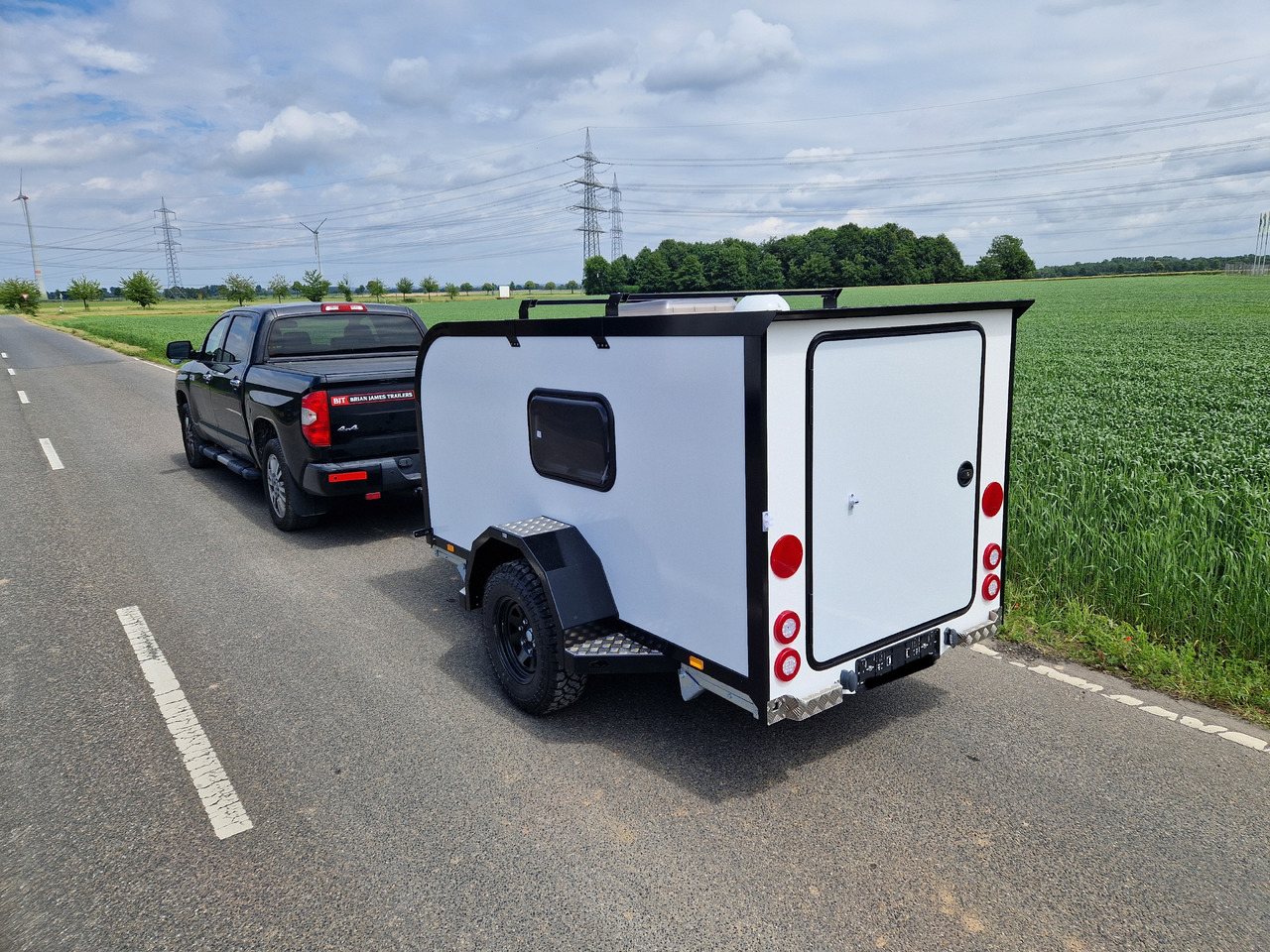 Campingvogn Cargo Base Camp offroad M 290x148x128cm Solar Akku 12 Volt Reeling 1350kg 100km/H: billede 8 Campingvogn Cargo Base Camp offroad M 290x148x128cm Solar Akku 12 Volt Reeling 1350kg 100km/H: billede 8