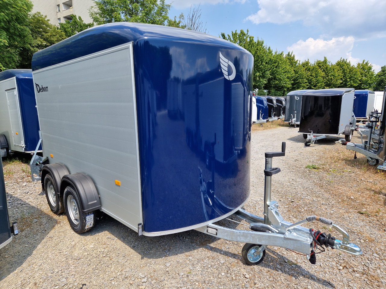 Cargo Roadster 500 312x167x199cm Alu Poly royalblue Pullman 100 km/H 2000kg Abverkauf - Varevogn påhængsvogn: billede 1 Cargo Roadster 500 312x167x199cm Alu Poly royalblue Pullman 100 km/H 2000kg Abverkauf - Varevogn påhængsvogn: billede 1