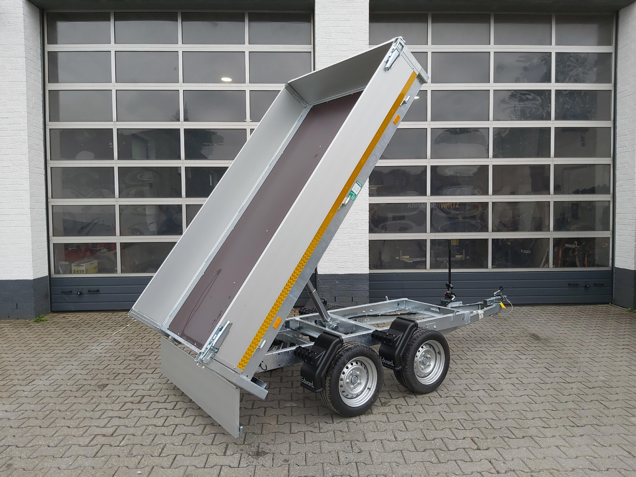 Heck Kipper 260x150x30cm Lfh: 63 cm (S) 750kg Tandem ungebremst Januar Aktion - Tipvogn påhængsvogn: billede 2 Heck Kipper 260x150x30cm Lfh: 63 cm (S) 750kg Tandem ungebremst Januar Aktion - Tipvogn påhængsvogn: billede 2