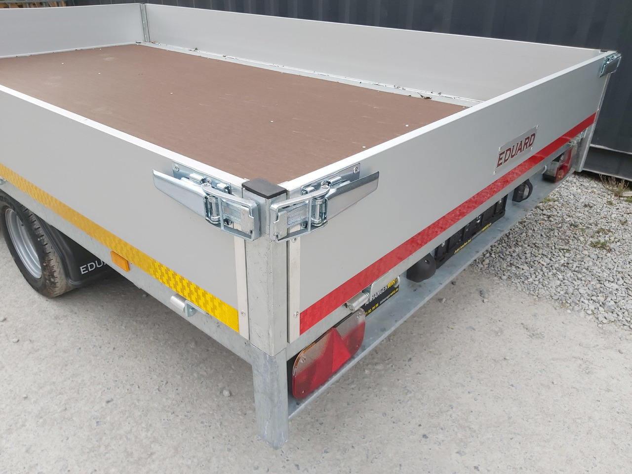 Hochlader 356x200x30cm Lfh: 56cm 10" (L) 2700kg - Ladtrailer: billede 4 Hochlader 356x200x30cm Lfh: 56cm 10" (L) 2700kg - Ladtrailer: billede 4