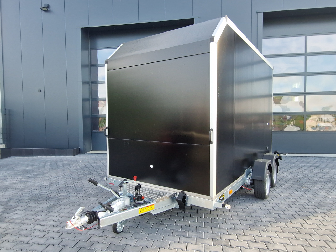 Kofferanhänger EasyLift L+ 3500 350x163x230cm black aerodynamisch 3500kg - Maskintrailer: billede 3 Kofferanhänger EasyLift L+ 3500 350x163x230cm black aerodynamisch 3500kg - Maskintrailer: billede 3