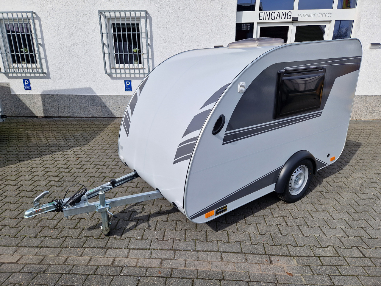 Mini Camper Mini Tommy TMC25 Basic 252x140x121cm 100 km/H 750kg ungebremst Januar AKTION - Campingvogn: billede 4 Mini Camper Mini Tommy TMC25 Basic 252x140x121cm 100 km/H 750kg ungebremst Januar AKTION - Campingvogn: billede 4