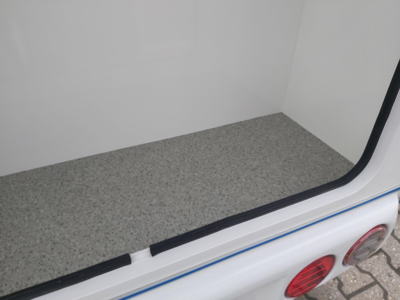 Mini Camper Mini Tommy TMC25 Basic 252x140x121cm 100 km/H 750kg ungebremst Januar AKTION - Campingvogn: billede 5 Mini Camper Mini Tommy TMC25 Basic 252x140x121cm 100 km/H 750kg ungebremst Januar AKTION - Campingvogn: billede 5