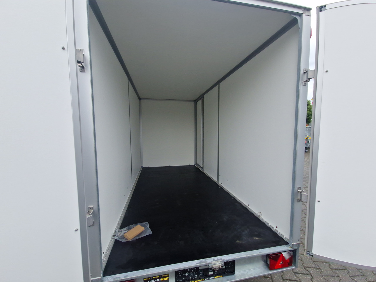 Varevogn påhængsvogn Saris Koffer GO 356 169 200 2700 2 356x169x200cm Hecktüren Seitentür grau GFK (L) 2700kg: billede 8