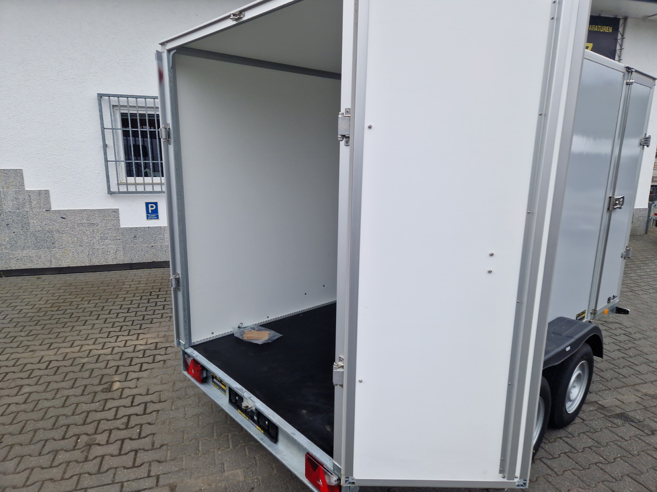 Varevogn påhængsvogn Saris Koffer GO 356 169 200 2700 2 356x169x200cm Hecktüren Seitentür grau GFK (L) 2700kg: billede 12
